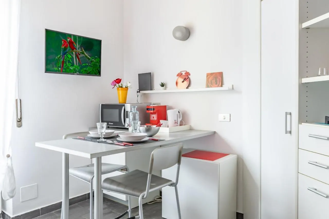 Ai Fiordalisi - Milan City - By Host4U Italien